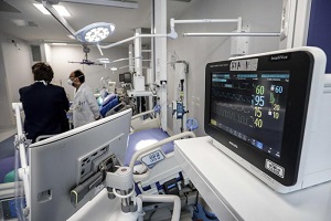 Sacco: calano gli accessi ma la mortalità in TI è al 40%