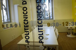 Sventata rissa davanti al politecnico