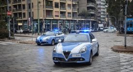 Egiziano prende auto a picconate Tre arresti per spaccio e furti nei locali di Porta Venezia Altre due feste in casa interrotte da Polizia