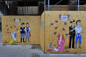 Femministe vandalizzano murale dedicato alle donne poliziotto