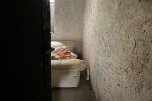 Viale Omero 15 e le cantine prese in ostaggio