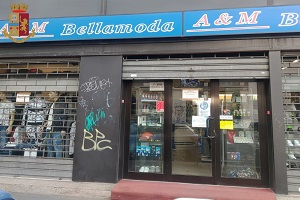 Sospesa la licenza a bar e negozio di abbigliamento