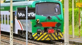 No Tav bloccano e vandalizzano treno a Porta Romana