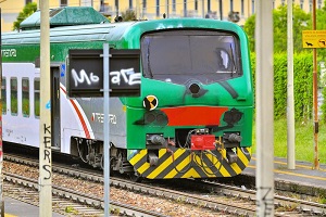 No Tav bloccano e vandalizzano treno a Porta Romana