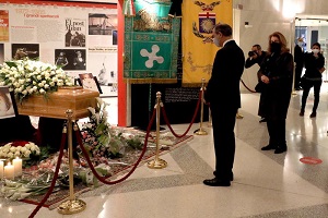 Anche Sala alla camera ardente di Milva