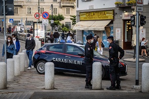 Studenti spagnoli fanno festa: 25 multati