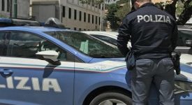 Marocchino prende a sprangate tre minorenni