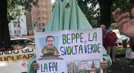 Gli ambientalisti contro Sala: "Beppe la rivoluzione verde la fai in auto?"