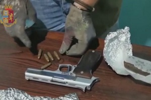 Due arresti per droga in via Lodovico il Moro