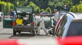 Ucciso a coltellate dalla moglie