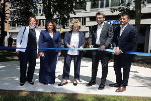Viale Jenner più verde grazie all’aiuola riqualificata