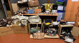 Sequestrati oltre 360 accessori realizzati con pellami di animali a rischio estinzione