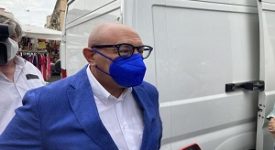 Bernardo firma i referendum della Lega. Prossimo alla candidatura?