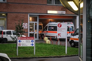 Accoltella il padre dopo una lite