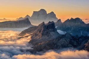 “Le montagne rosa” di Massimiliano Ossini in mostra Lagazuoi EXPO Dolomiti