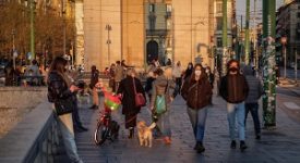 Uomo aggredito e accoltellato in piazza XXIV maggio