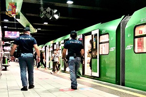 Controlli di Polizia nella Stazione Garibaldi