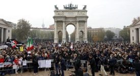 Green pass: migliaia in piazza con Robert Kennedy Jr