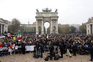 Green pass: migliaia in piazza con Robert Kennedy Jr