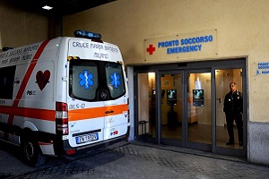 A piedi in tangenziale: travolto e ucciso