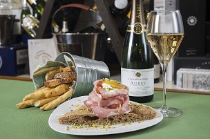 Mortadella e champagne da Citterio e dai sommelier della Panenoteca Piazza di Milano