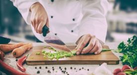 Chef arrestato per violenza sessuale