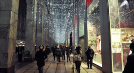 Luminarie record: 30 km di luci in città
