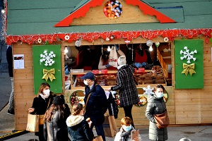 Inaugurato il Mercatino di Natale in piazza Duomo