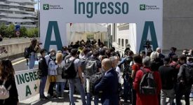 Presidio Italexit davanti alle Scintille