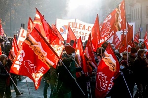 Corteo sindacati con delegazioni da tutto il nord Italia