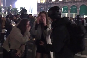 Perquisizioni per le aggressioni in piazza Duomo