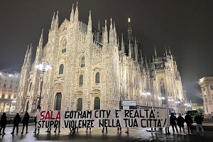 Flashmob di CasaPound e la Rete dei Patrioti in Duomo