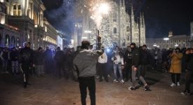 Aggressione in piazza Duomo per il PM fu violenza sessuale