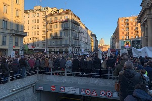 No green pass: almeno mille manifestanti