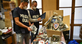 Sequestrate 13.000 mascherine irregolari