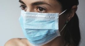 La divisa va sempre onorata: inappropriate FPP2 rosa per la Polizia