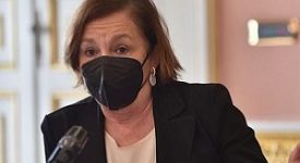 Lamorgese: invia agenti ma nega legami fra violenza e immigrazione