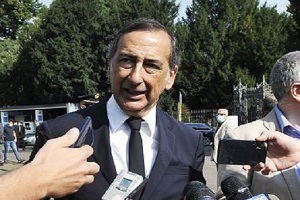 https://www.ansa.it/lombardia/notizie/2022/02/26/ucraina-sala-milano-fara-la-sua-parte_b55ccd1a-2395-4612-8935-fb360ee7c9fd.html Sala: rinfrancato da incontro con Lamorgese