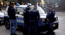 Aggressioni e rapine a festa di liceo: tre arresti