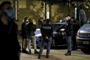 Controlli nella movida: c'è avversione verso le forze dell'ordine