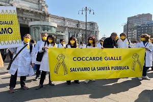 Medici di base in piazza per protesta