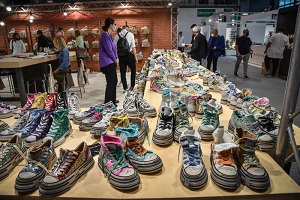 Aprono le fiere del fashion e accessorio