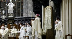 Delpini: celebriamo una Pasqua di tenebra