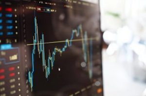 Commercio: in Lombardia il fatturato cala del 7 per cento