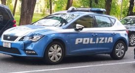 Spara pallini e minaccia passante: denunciato
