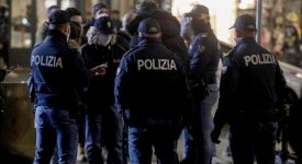 Giovane accoltellato da due coetanei