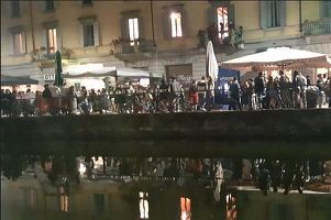 Ubriaco cade nella Darsena