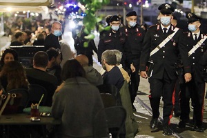 Due accoltellamenti nella notte sui navigli