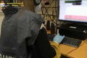 Tangenti su protesi dentali: 5 arresti