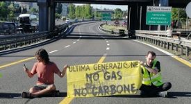 Ambientalisti creano disagi sulla Tangenziale est